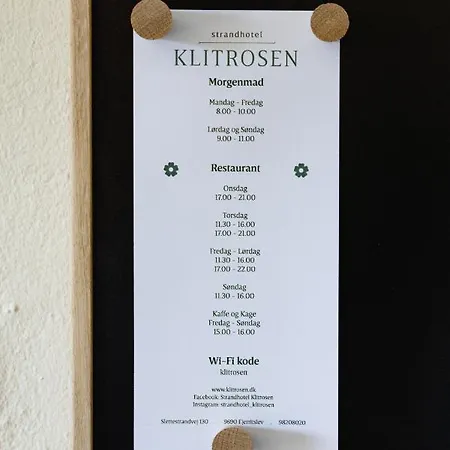 Hotel Strandhotel Klitrosen 3*