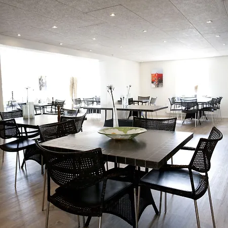 فندق Strandhotel Klitrosen 3*