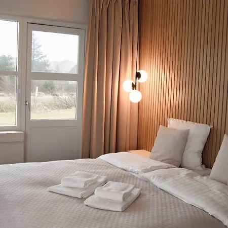 فندق Strandhotel Klitrosen 3*